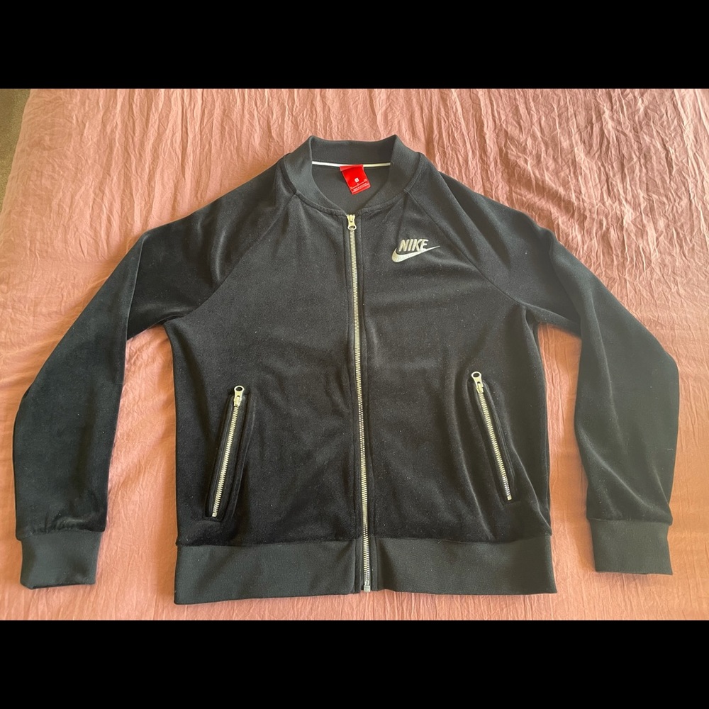 Nike Jacket - Picture 1 of 9